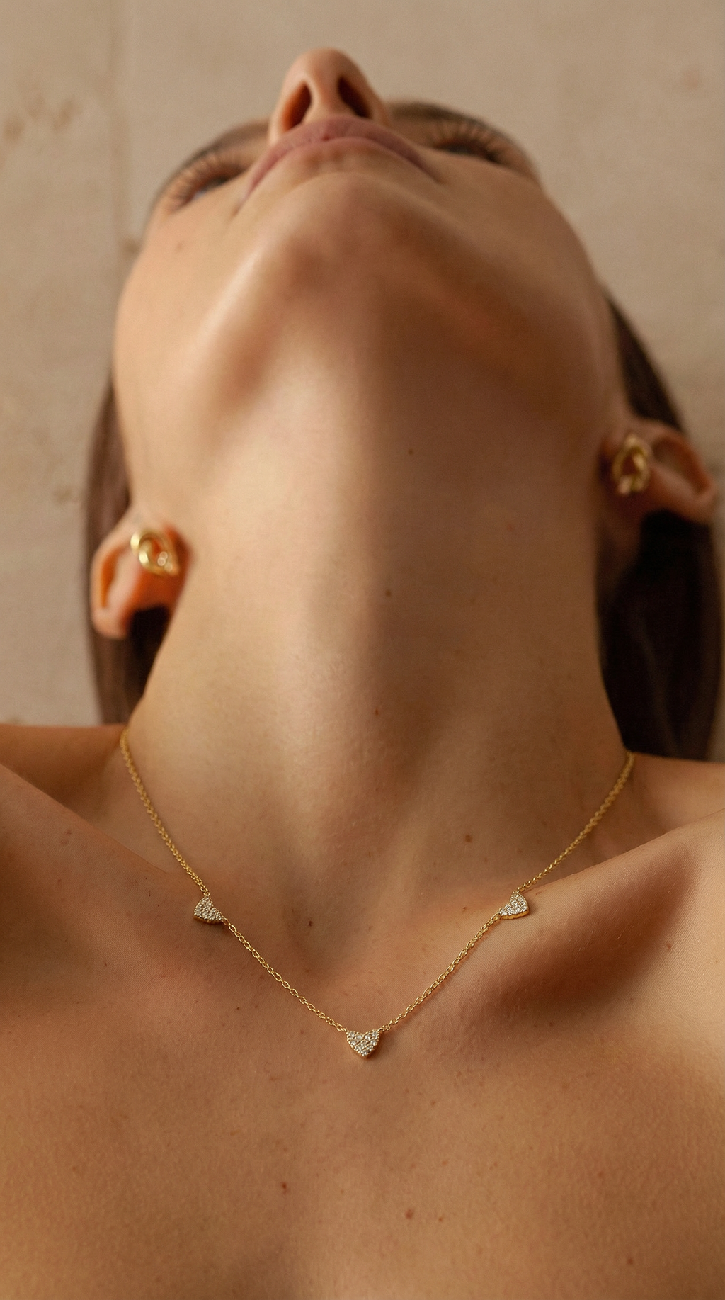 Gold hearts necklace